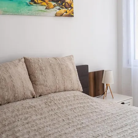 Appartement Soleil Bleu Beachfront Getaway *