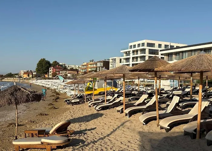 Soleil Bleu Beachfront Getaway Apartament *